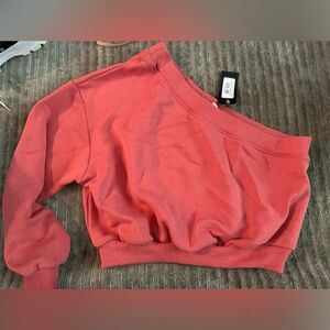 New on sleeve sweater crop